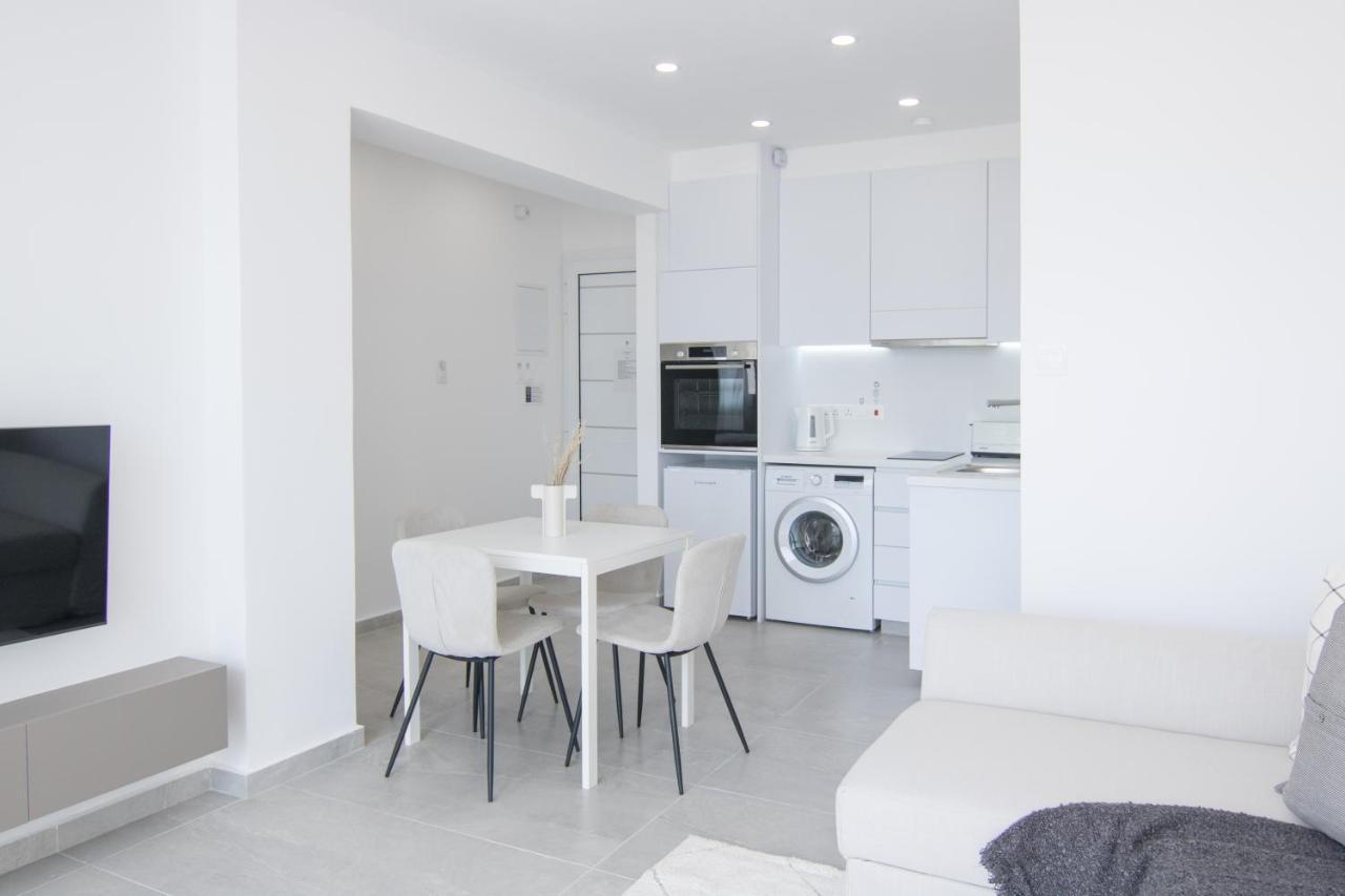 Appartamento Phaedrus Living Seaview Modern Flat Limnaria 134 Paphos Esterno foto