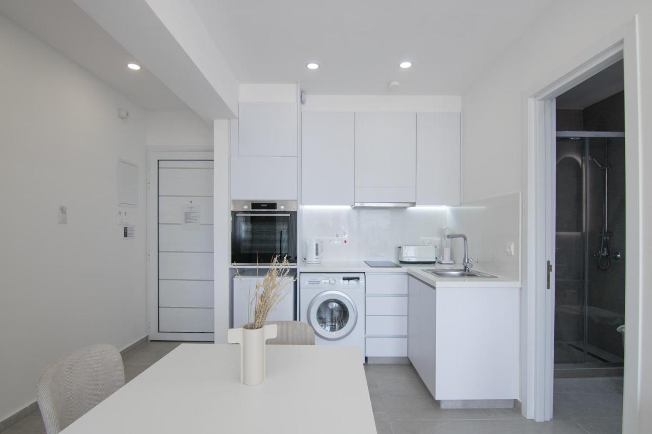 Appartamento Phaedrus Living Seaview Modern Flat Limnaria 134 Paphos Esterno foto